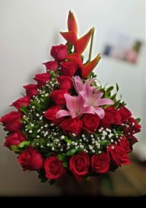 Caracol de rosas y lirios R43